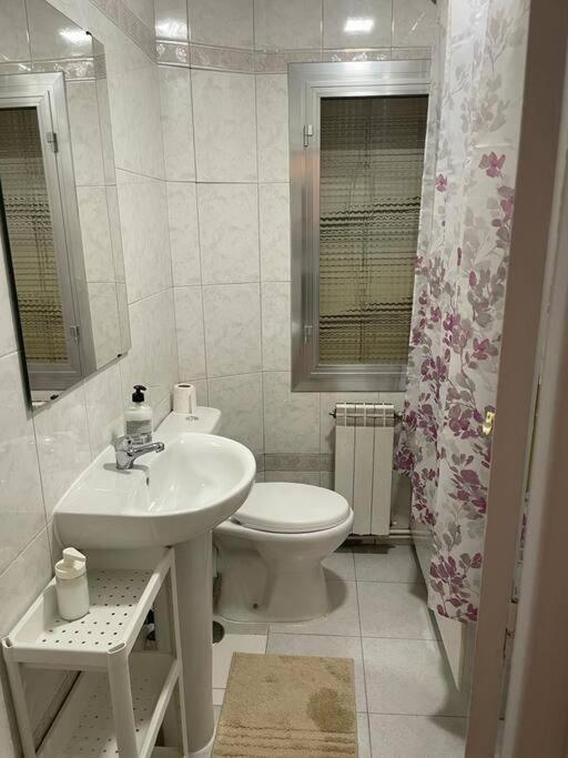 Apartamento Ar2 Luminoso Piso De 3 Habs Con Balcon Y Wifi *